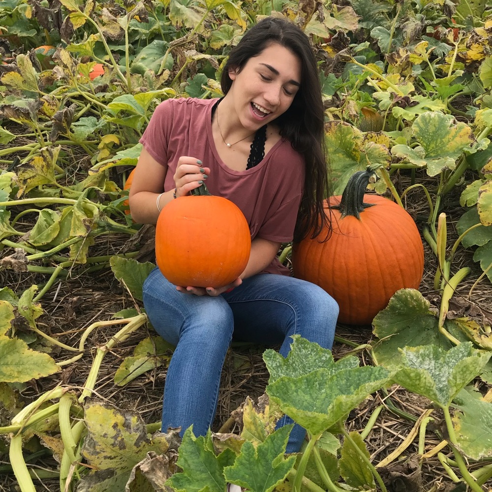 Meet your Posher, Allyssa